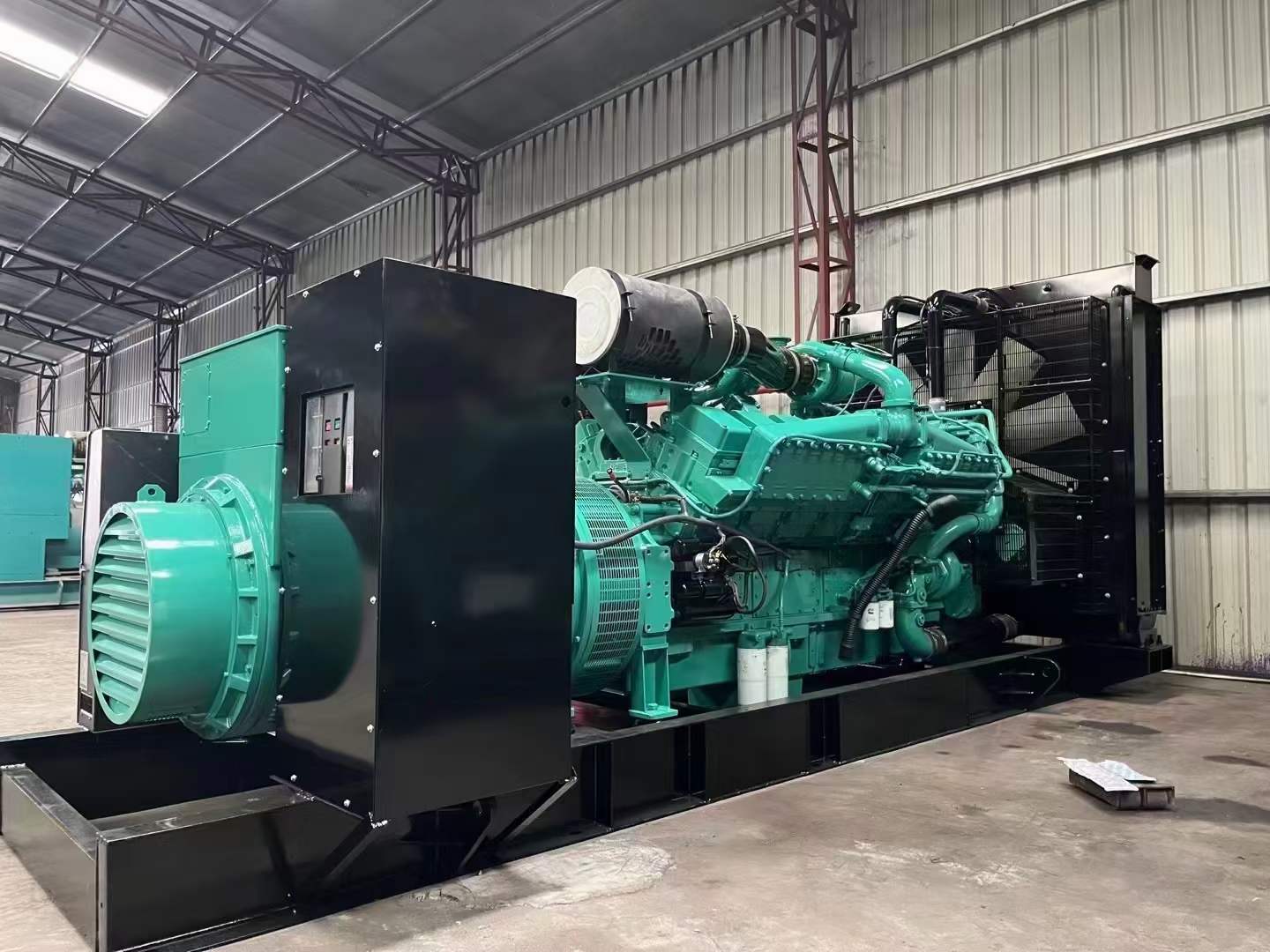 齐干却勒街道如何降低 800kW 柴油发电机输出电流的波动？